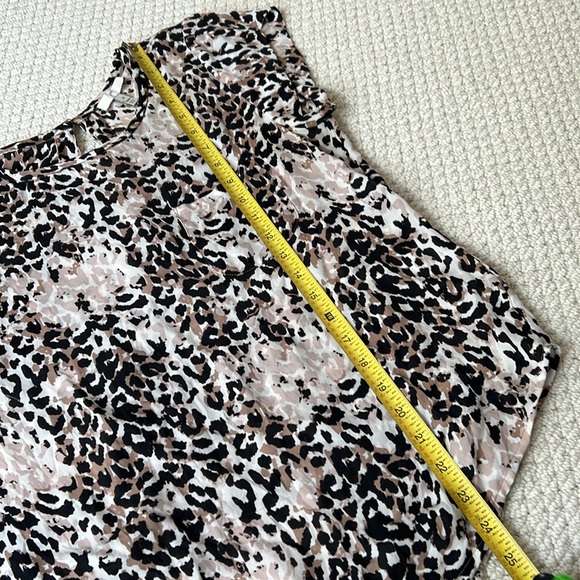 Joie cap sleeve 100% silk cheetah print top, size Medium - Picture 6 of 8